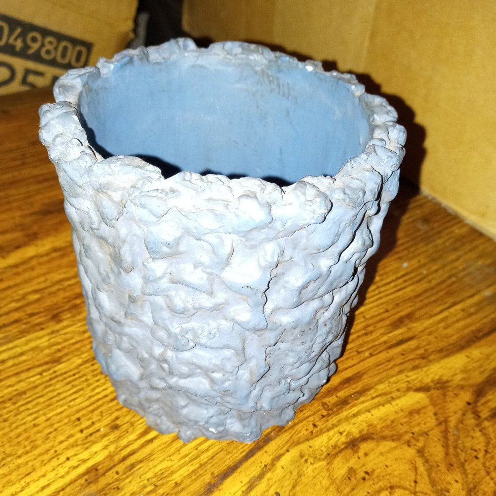 Candle/trinket holder Planter  Vintage Please see ruler in photo Ceramic